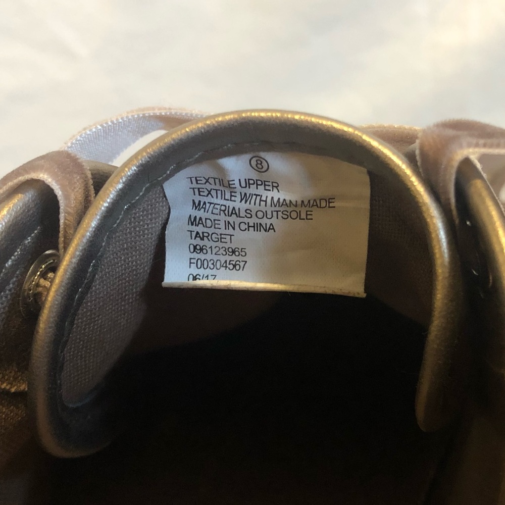 Shoes - Picture 5 of 5